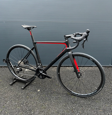 Colnago V3 Disc 105 Bike 2024 2024 Road & Gravel usato