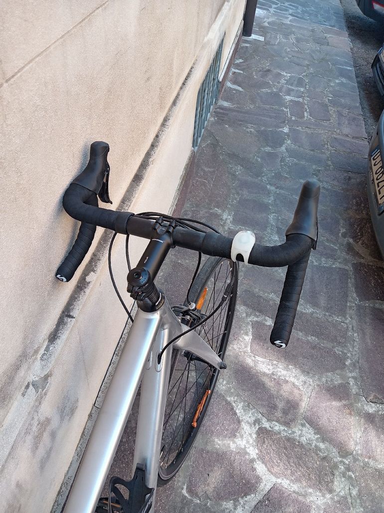 Used Cannondale Caad Shimano Claris 2022 Road & Gravel, Light Gray — image 11 of 11