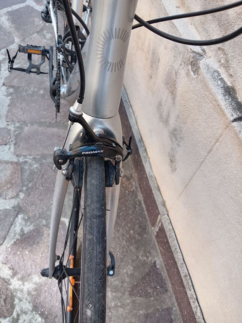 Used Cannondale Caad Shimano Claris 2022 Road & Gravel, Light Gray — image 8 of 11