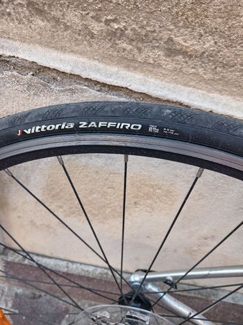 Used Cannondale Caad Shimano Claris 2022 Road & Gravel, Light Gray — image 9 of 11