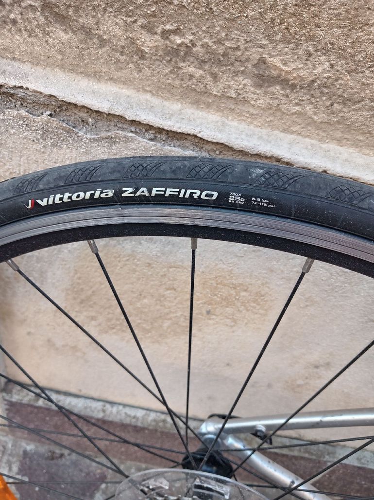 Used Cannondale Caad Shimano Claris 2022 Road & Gravel, Light Gray — image 9 of 11