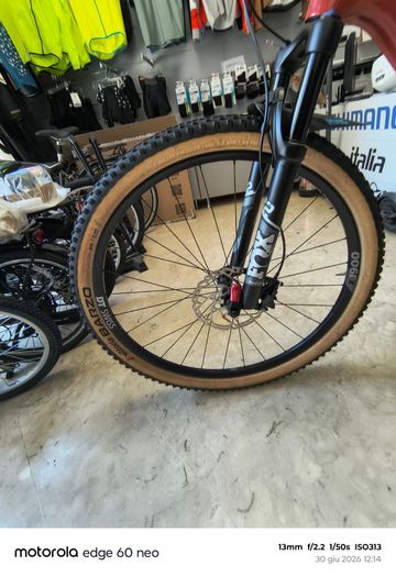 Tweedehands Focus Raven Shimano Deore XT 2023 Mountainbike — afbeelding 6 van 8