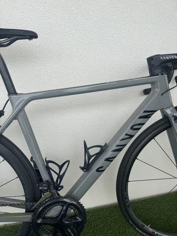 Canyon Ultimate CF SL 7 — Dura-Ace - 2020 2020 Road & Gravel d'occasion — image 4 sur 8