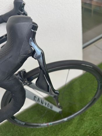 Canyon Ultimate CF SL 7 — Dura-Ace - 2020 2020 Road & Gravel d'occasion — image 6 sur 8
