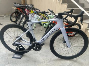 Tweedehands Wilier Rapida SHIMANO 105 Di2 2x12 R7150 2026 2026 Racefiets & gravel