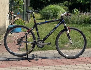 Used Giant Xtc Carbon 2006 Mountainbike, Black — image 1 of 14