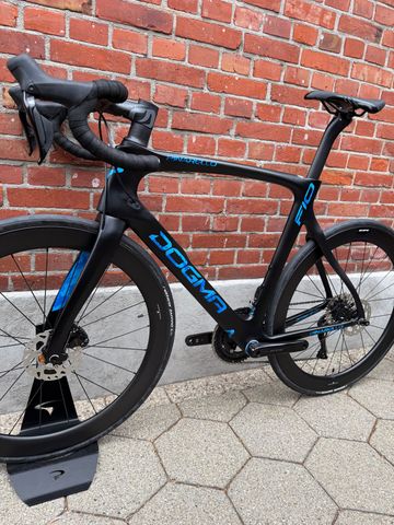 Tweedehands Pinarello Dogma Shimano 105 Di2 2024 Road & Gravel — afbeelding 13 van 16