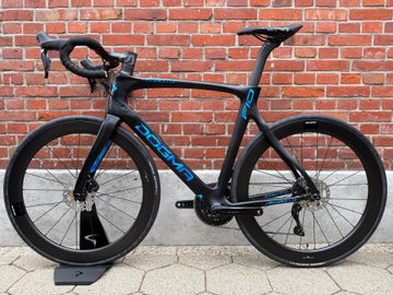 Tweedehands Pinarello Dogma Shimano 105 Di2 2024 Road & Gravel — afbeelding 12 van 16