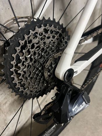 Commencal 365 SIGNATURE 2023 2023 Road & Gravel d'occasion — image 8 sur 13