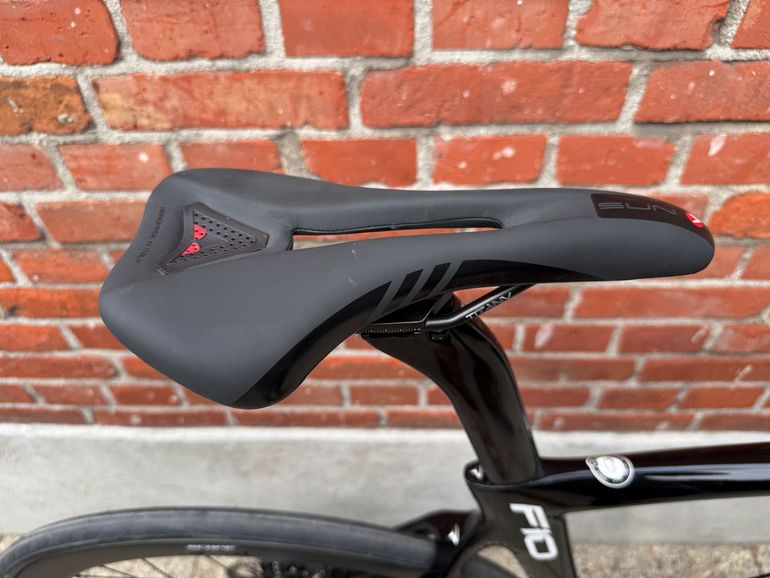 Used Pinarello Dogma Campagnolo Chorus 2024 Road & Gravel, Black — image 9 of 14