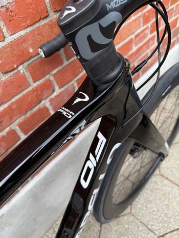 Used Pinarello Dogma Campagnolo Chorus 2024 Road & Gravel, Black — image 8 of 14