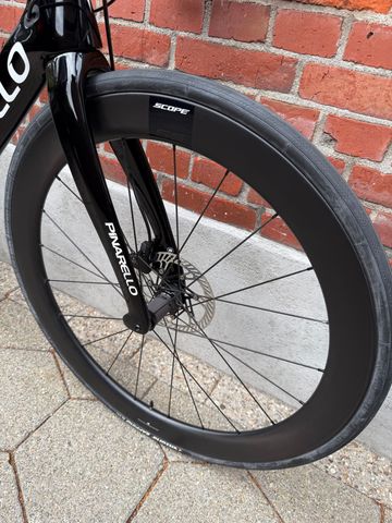 Brugt Pinarello Dogma Campagnolo Chorus 2024 Road & Gravel — billede 4 af 14