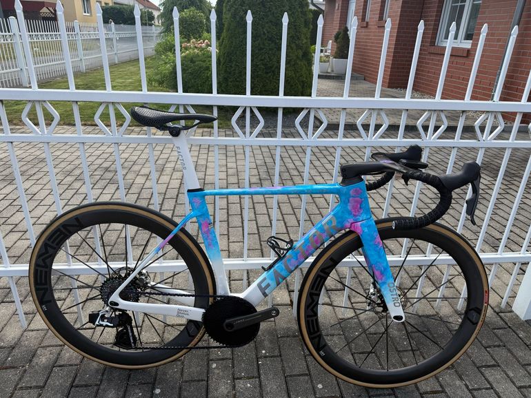 Used Factor Ostro SRAM Red eTap AXS 2026 Road & Gravel, White — image 1 of 8