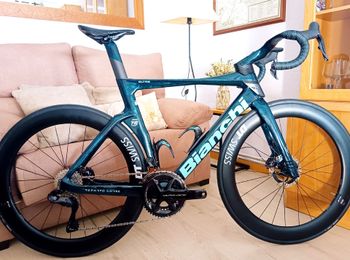 Použité BIANCHI OLTRE RC REPARTO CORSE EDICIÓN LIMITADA 140 TH ANIVERSARIO CUADRO 001 EXCLUSIVO TOPE GAMA DT SWISS Custom Shimano Ultegra Di2 2026 Road & Gravel — obrázek 4 z 29