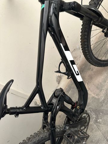 GT Force Sport 2022 2022 Mountainbike d'occasion — image 4 sur 5