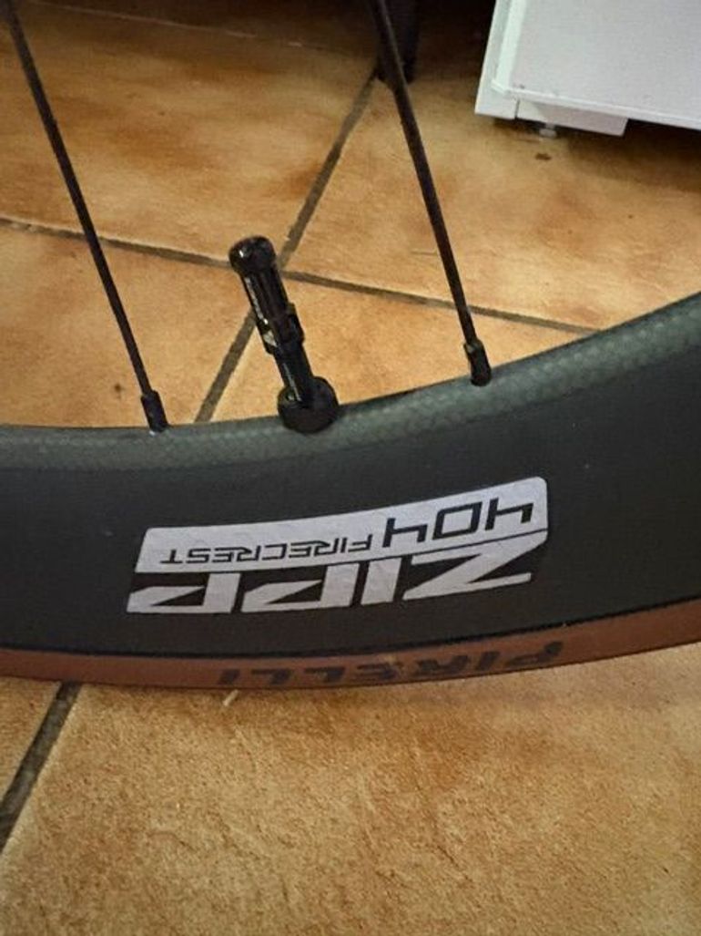 Canyon Aeroad CF SLX 8 AXS 2025 2025 Road & Gravel d'occasion — image 12 sur 42