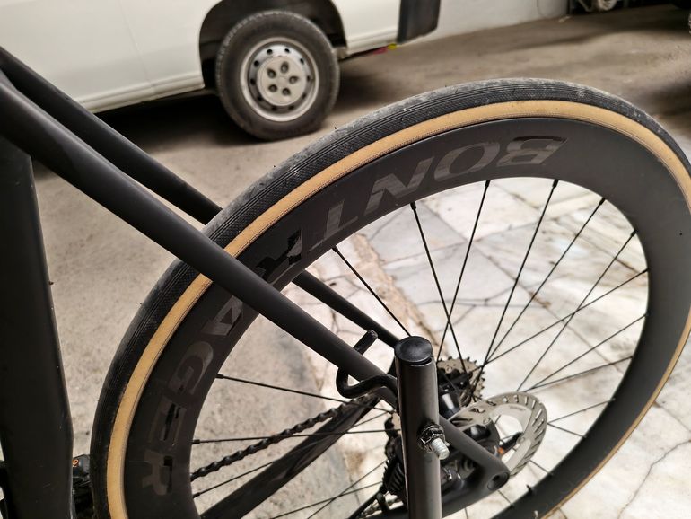 Używany Trek Madone SLR 7 Gen 8 2026 2026 Road & Gravel — zdjęcie 6 z 11