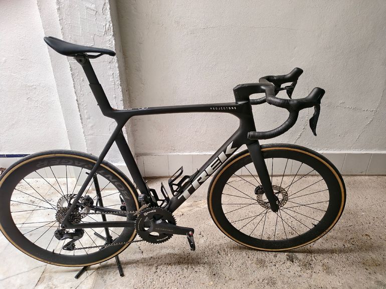 Używany Trek Madone SLR 7 Gen 8 2026 2026 Road & Gravel — zdjęcie 1 z 11