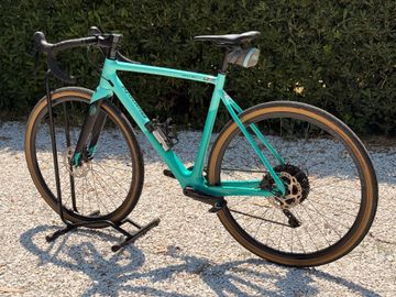 Used Bianchi Impulso Pro GRX 2023 2023 Road & Gravel, Green — image 16 of 25