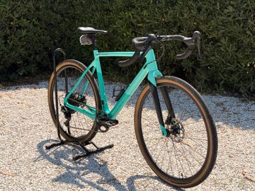 Used Bianchi Impulso Pro GRX 2023 2023 Road & Gravel, Green — image 9 of 25