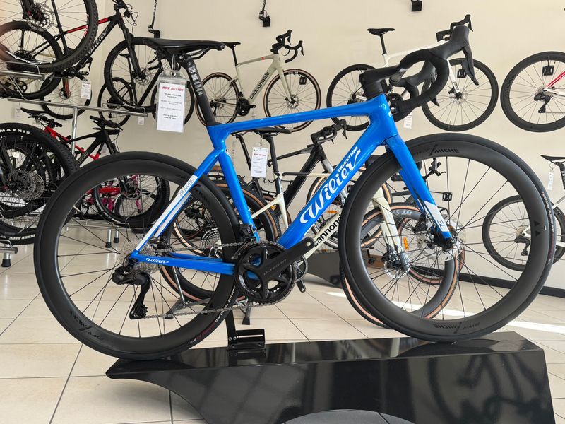 Tweedehands Wilier Filante SL SHIMANO ULTEGRA Di2 R8170 2X12S 2025 2025 Road & Gravel