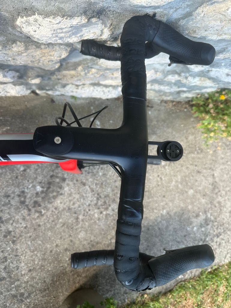 Canyon Endurace CF SL 8 Disc AERO 2021 2021 Road & Gravel d'occasion — image 4 sur 8