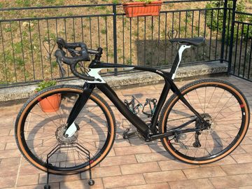 Used Pinarello Grevil GRX 2022 2022 Road & Gravel, Black — image 2 of 6