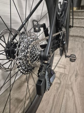 Used Trek Madone SL 6 AXS Gen 8 2027 2027 Road & Gravel, Black — image 3 of 9
