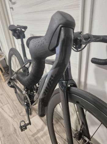 Used Trek Madone SL 6 AXS Gen 8 2027 2027 Road & Gravel, Black — image 8 of 9
