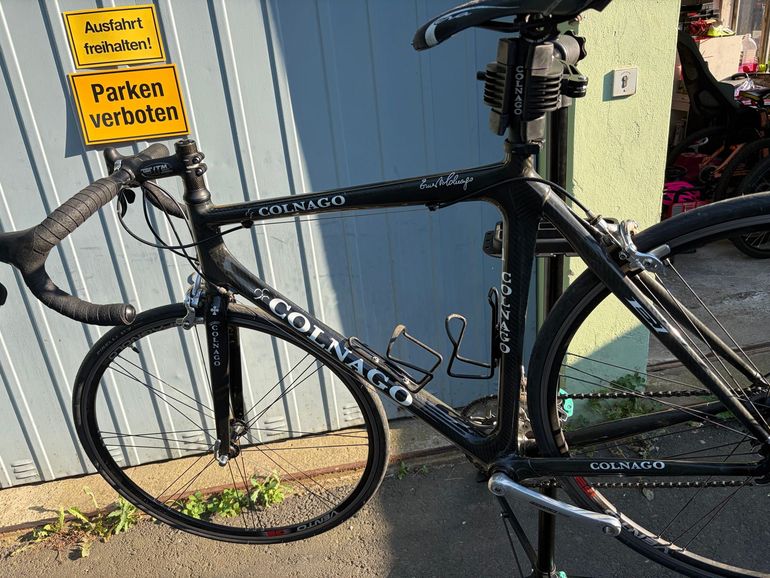 Colnago Custom Campagnolo Chorus 2010 Road & Gravel usato, Nero — immagine 2 di 9