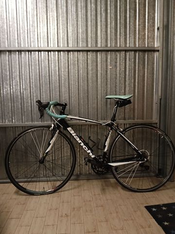 Gebrauchtes Bianchi Impulso Shimano 105 2017 Road & Gravel, Schwarz — Bild 2 von 3
