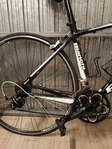 Gebrauchtes Bianchi Impulso Shimano 105 2017 Road & Gravel, Schwarz — Bild 3 von 3