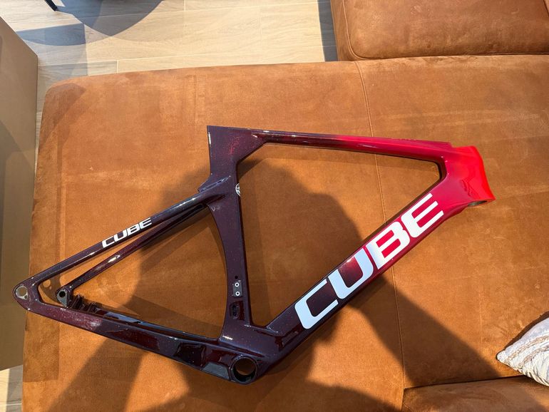CUBE LITENING AERO C:68X, FRAMESET 2025 Frameset 2025 Road & Gravel d'occasion — image 1 sur 5