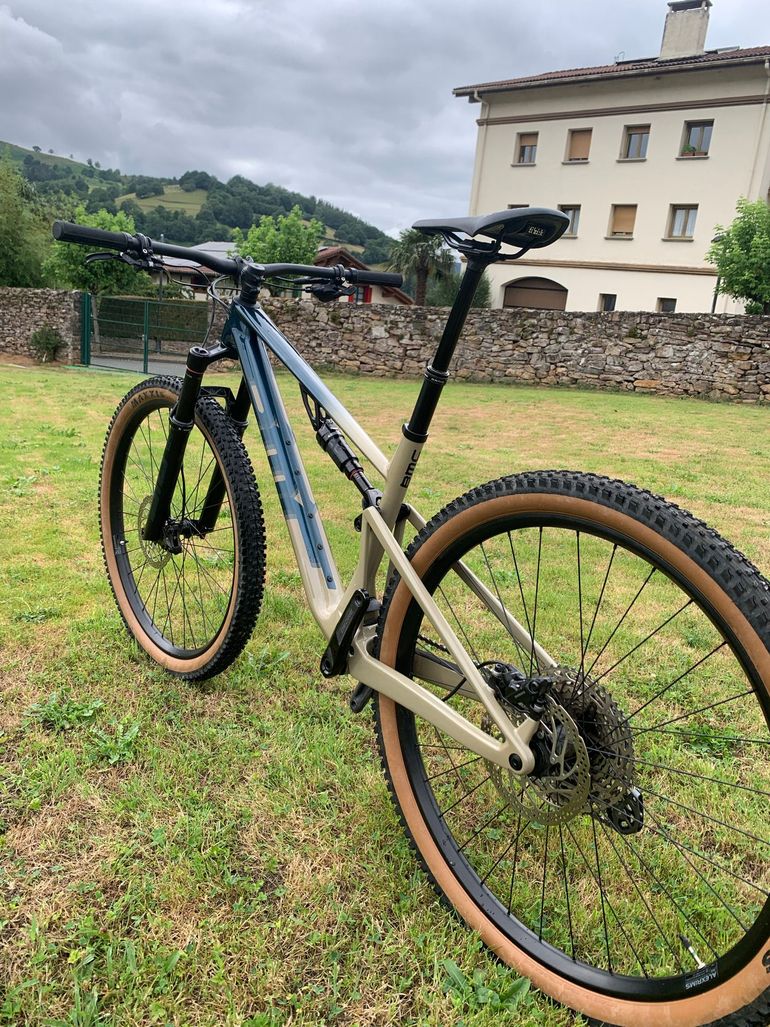 BMC Fourstroke LT TWO 2024 2024 Mountainbike d'occasion — image 4 sur 19