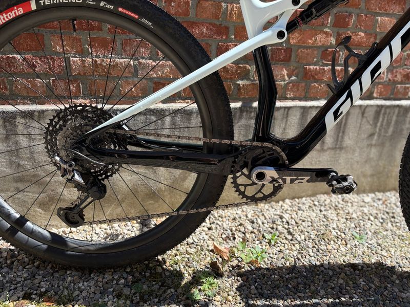 Giant Anthem Advanced SL 2 2026 2026 Mountainbike usato, Nero — immagine 3 di 6
