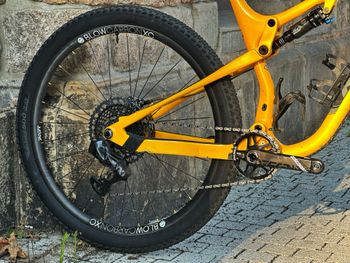 Used Kona Hei Hei CR/DL 2022 2022 Mountainbike, Orange — image 2 of 11