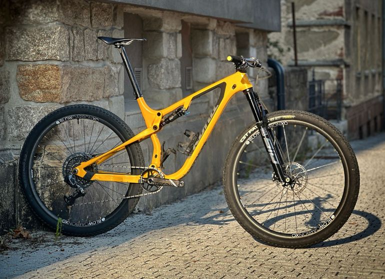 Used Kona Hei Hei CR/DL 2022 2022 Mountainbike, Orange — image 1 of 11