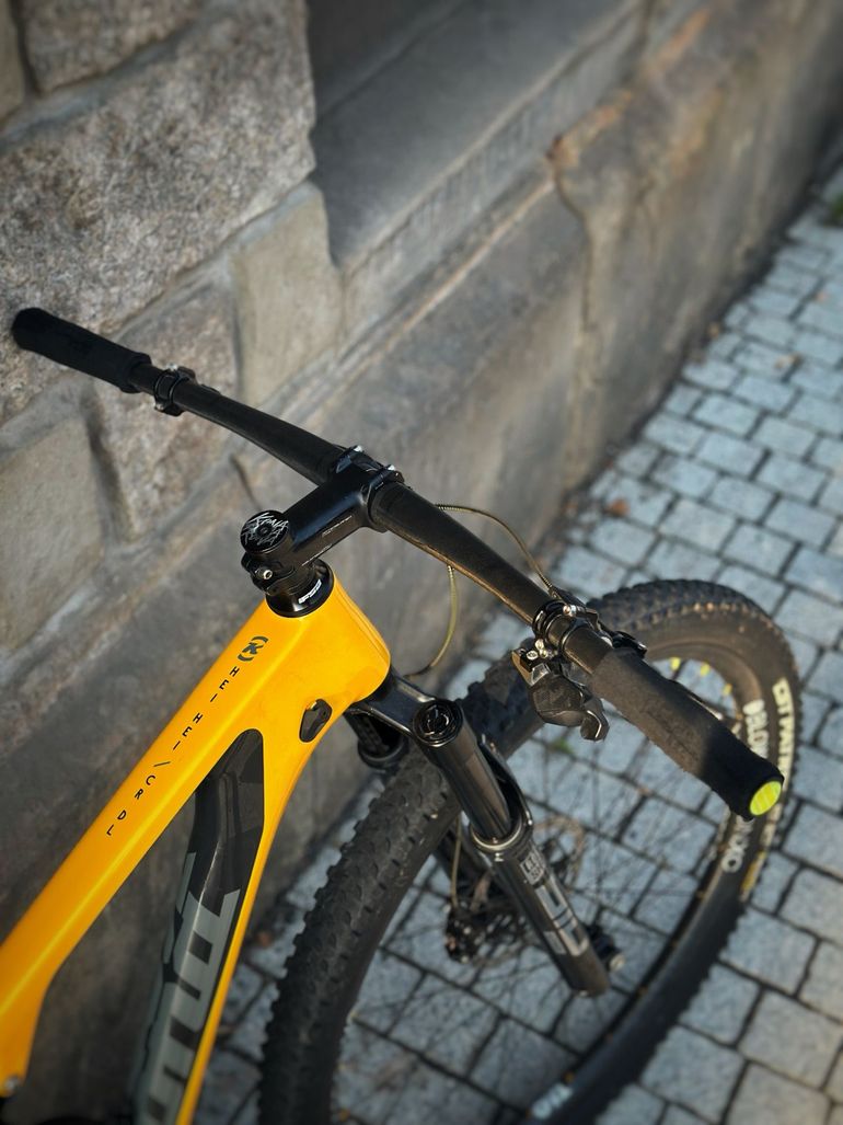 Used Kona Hei Hei CR/DL 2022 2022 Mountainbike, Orange — image 7 of 11