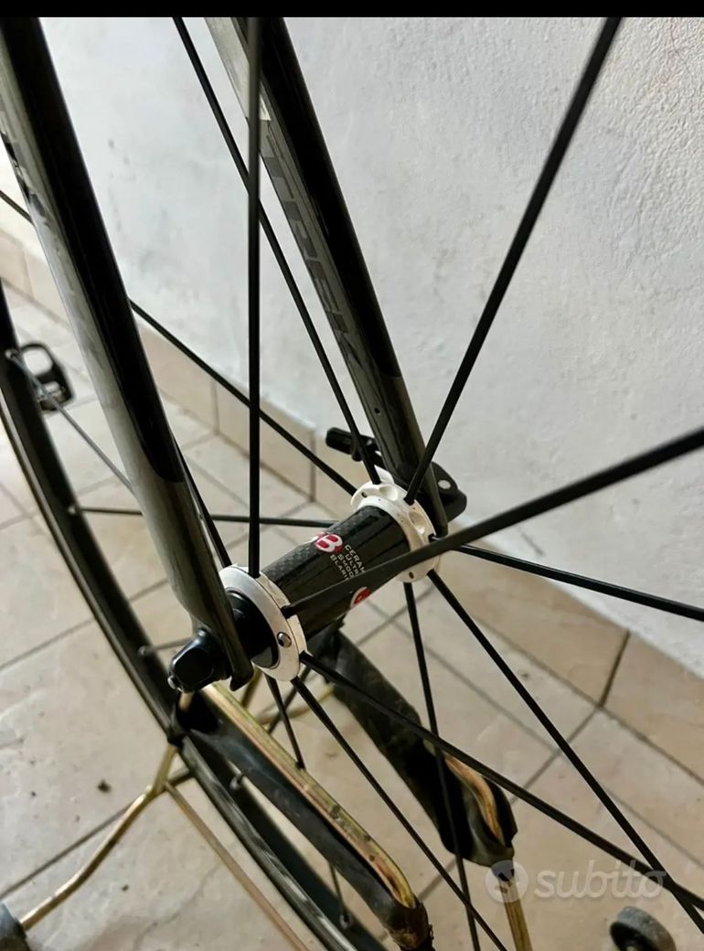 Used Trek Madone Shimano Ultegra 2013 Road & Gravel, Black — image 3 of 6