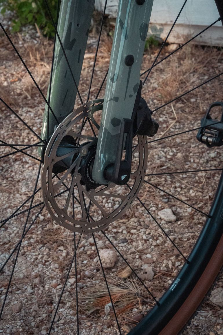 Used Canyon Grizl CF SL 7 eTap 2024 2024 Road & Gravel, Green — image 9 of 14