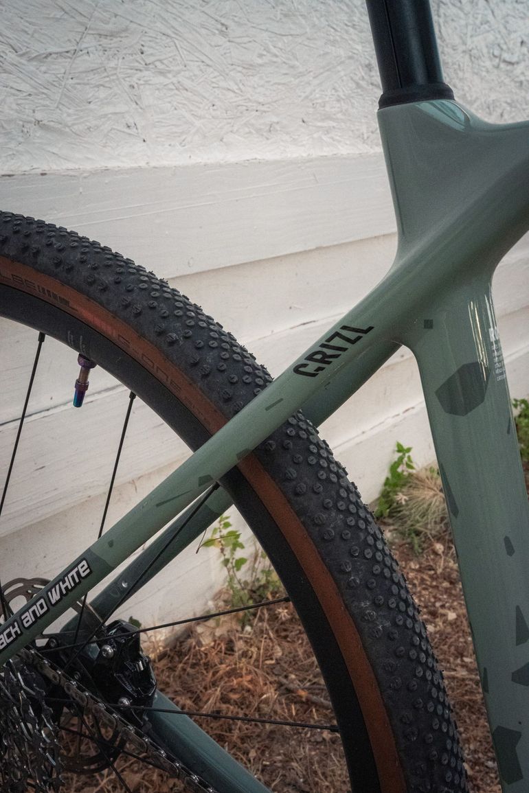 Used Canyon Grizl CF SL 7 eTap 2024 2024 Road & Gravel, Green — image 4 of 14