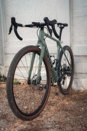 Used Canyon Grizl CF SL 7 eTap 2024 2024 Road & Gravel, Green — image 5 of 14