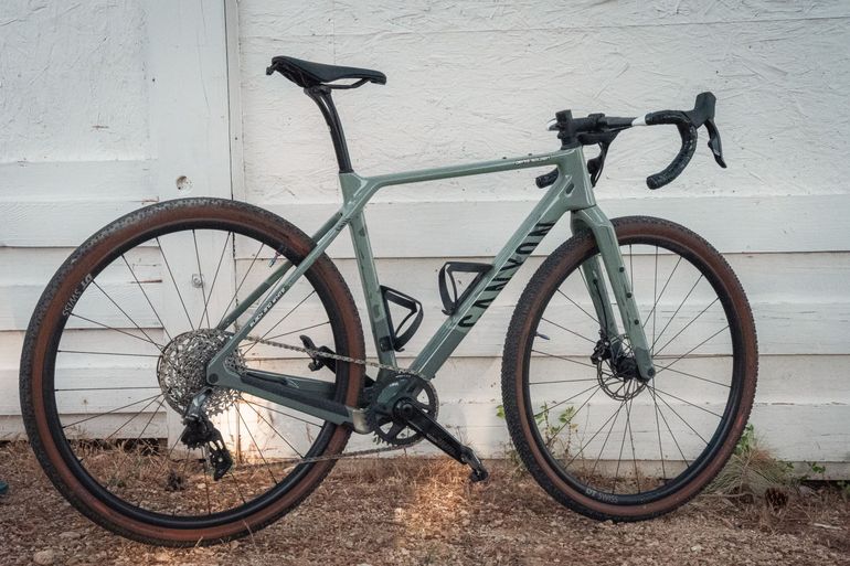 Used Canyon Grizl CF SL 7 eTap 2024 2024 Road & Gravel, Green — image 2 of 14