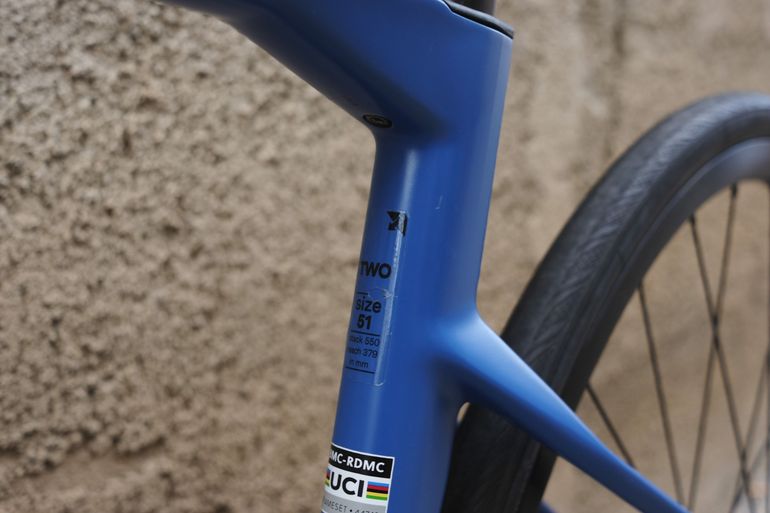 Używany BMC Roadmachine TWO 2024 2024 Road & Gravel — zdjęcie 10 z 13