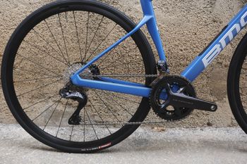 Używany BMC Roadmachine TWO 2024 2024 Road & Gravel — zdjęcie 12 z 13