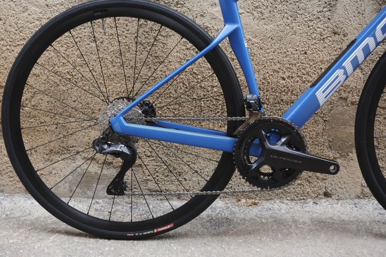 Używany BMC Roadmachine TWO 2024 2024 Road & Gravel — zdjęcie 12 z 13