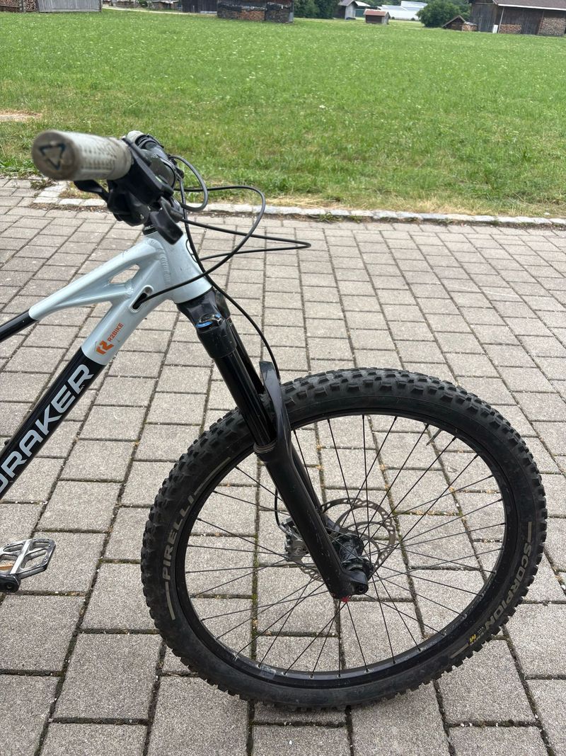 Tweedehands Mondraker RAZE 2023 2023 Mountainbike — afbeelding 5 van 23