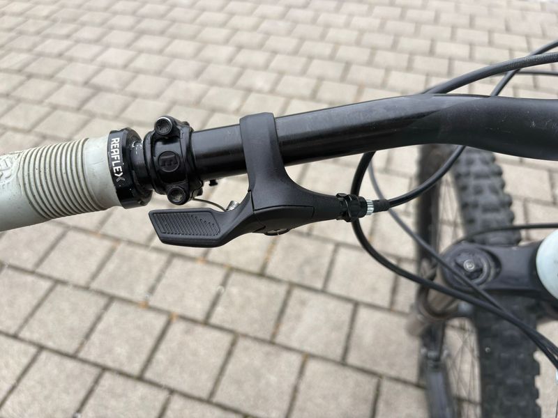 Tweedehands Mondraker RAZE 2023 2023 Mountainbike — afbeelding 15 van 23