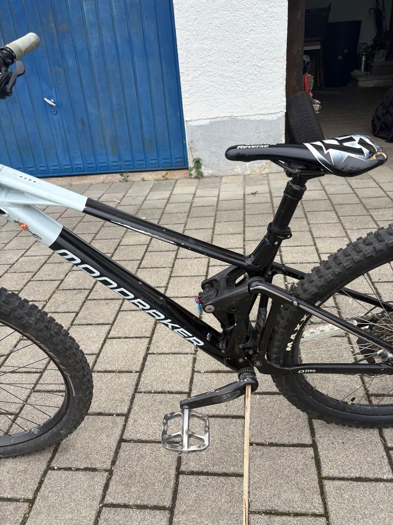 Used Mondraker RAZE 2023 2023 Mountainbike, Black — image 7 of 23