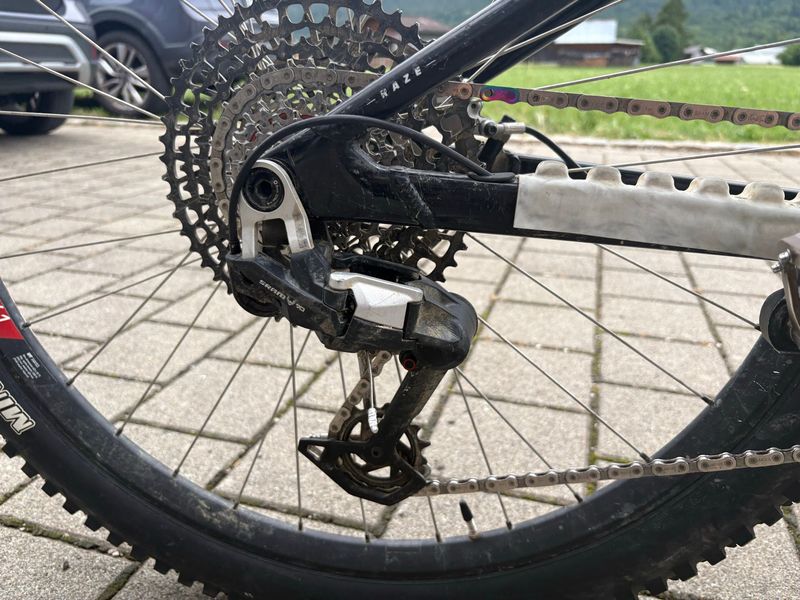 Tweedehands Mondraker RAZE 2023 2023 Mountainbike — afbeelding 21 van 23